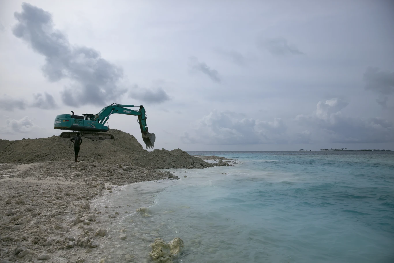 Na ostatnim Zgromadzeniu Ogólnym ONZ, omawiając zagrożenie zmianami klimatycznymi, prezydent Malediwów Ibrahim Mohamed Solih powiedział: „Nie ma gwarancji, aby przetrwał jakikolwiek naród na świecie, w którym Malediwy przestaną istnieć." Wg prezydenta, zagłada wyspiarskiego państwa sprowokuje wiele zmian w innych krajach na całym świecie.