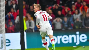 To nie był koniec skandalu! ​Po meczu butelki znów poleciały w polskich piłkarzy