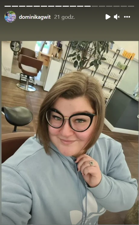 Dominika Gwit u fryzjera / @dominikagwit