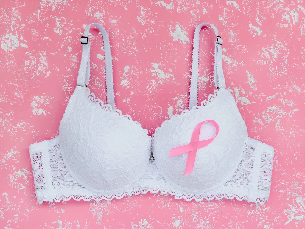 Dzień Bez Stanika ma przypominać o profilaktyce raka piersi i nie tylko