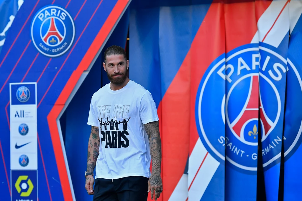 Sergio Ramos został zaprezentowany jako gracz PSG w połowie sierpnia. Od tamtego czasu jednak jeszcze ani razu nie zagrał w meczu paryskiego klubu