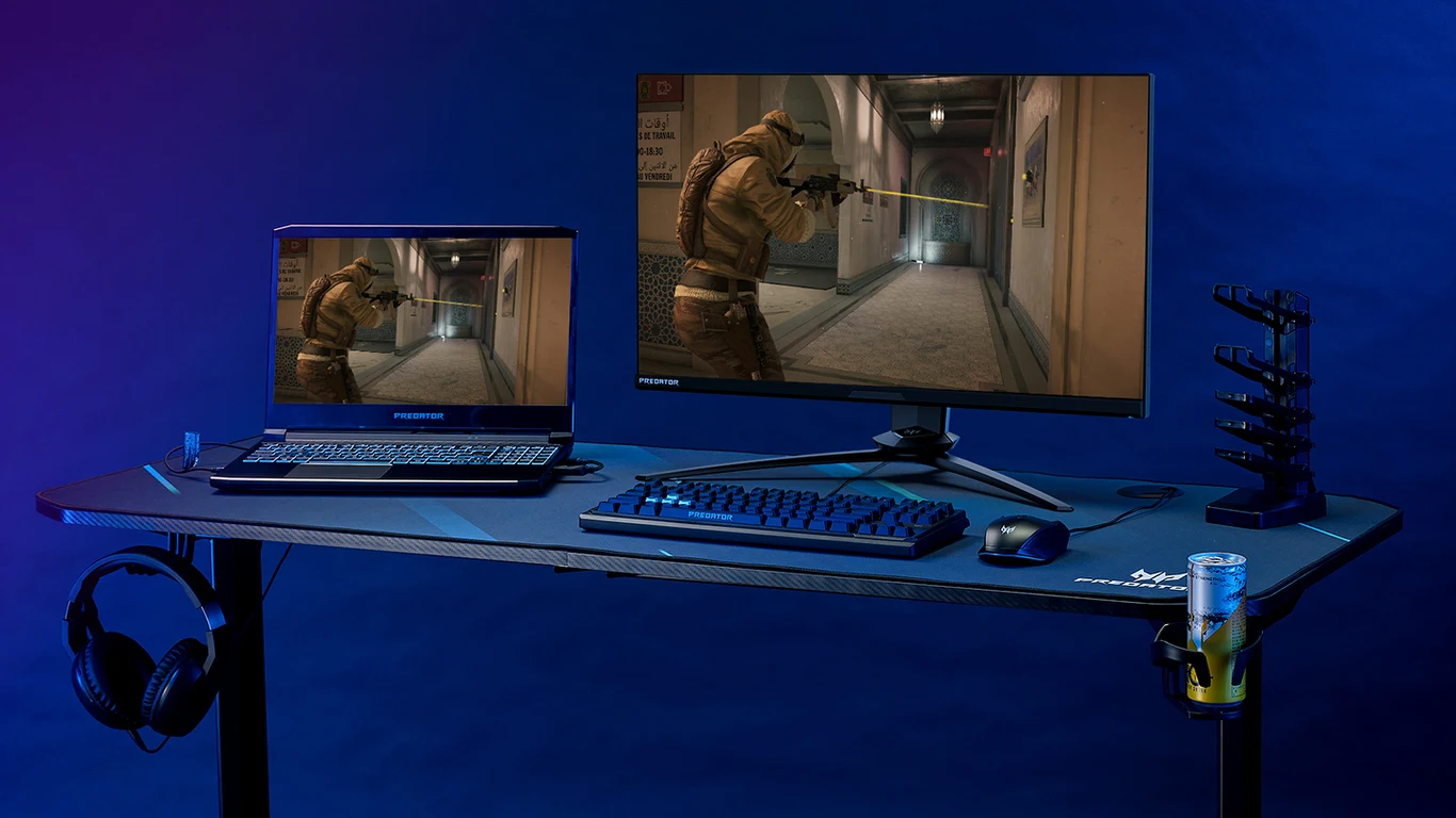 Według firmy Acer - nieograniczona przestrzeń to drugie imię tego biurka. Znajdziemy na nim specjalny stojak na typowe akcesoria gamingowe, wieszak na słuchawki, uchwyt na napoje, moduł adapterowy zamontowany w tylnej części oraz system prowadzenia kabli, dzięki któremu ma być łatwiej zachować porządek wizualny. 