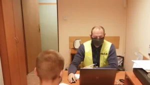 Nastolatkowie zdemolowali karetkę