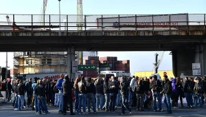 Pierwsze protesty przeciw obowiązkowi przepustki Covid-19 w miejscach pracy