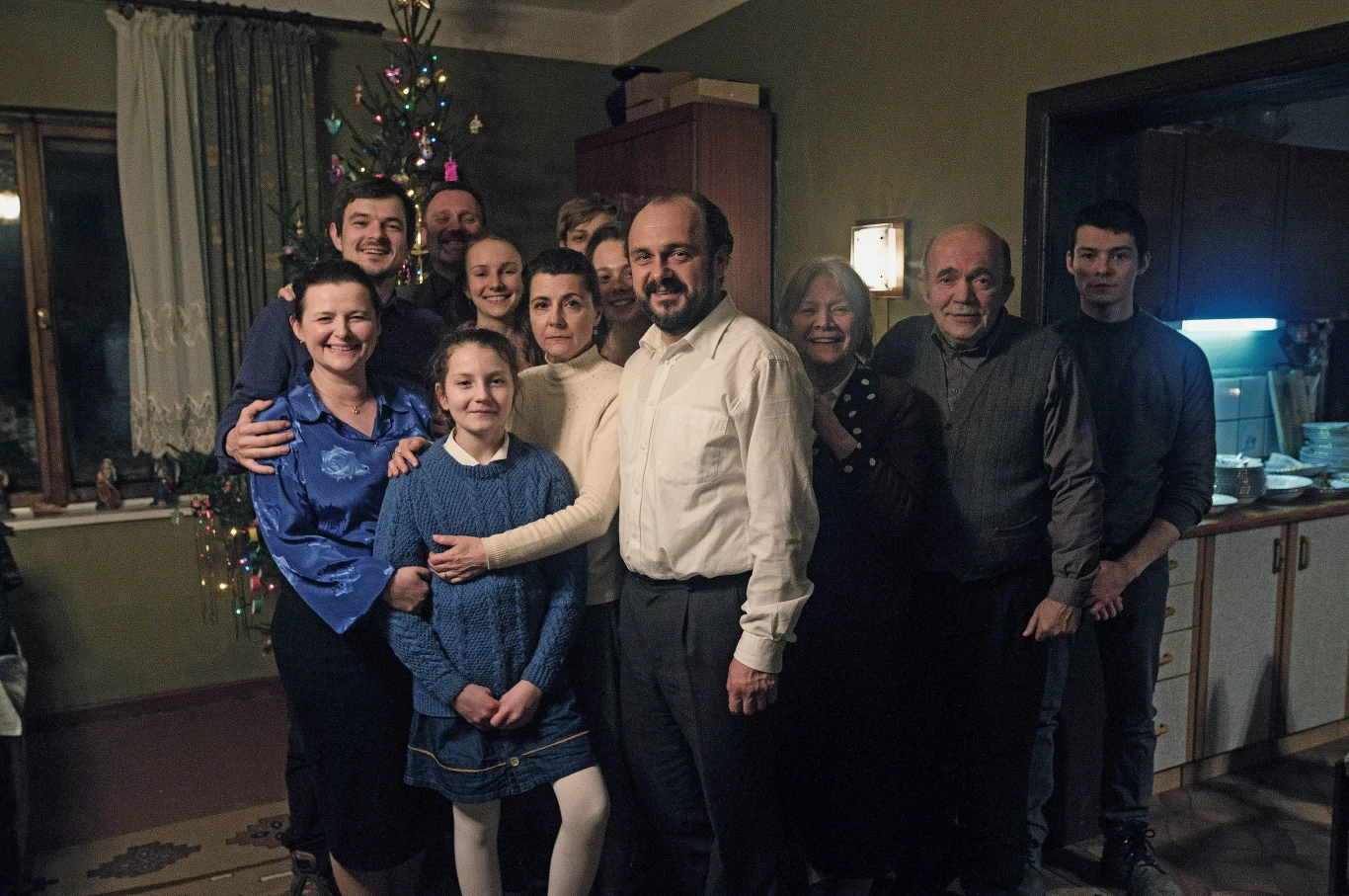 Jedną z najlepszych kreacji w karierze - seniora rodu - stworzył w nagrodzonej Złotymi Lwami "Cichej nocy" (2017) Piotra Domalewskiego.
