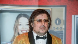 Bartosz Opania na premierze spektaklu "Telewizja kłamie" w 2019 roku. 