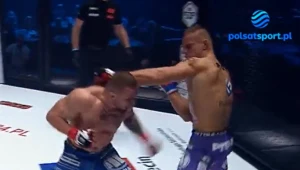 Krystian Bielski (z lewej) ciosem na wątrobę znokautował Piotra Walawskiego