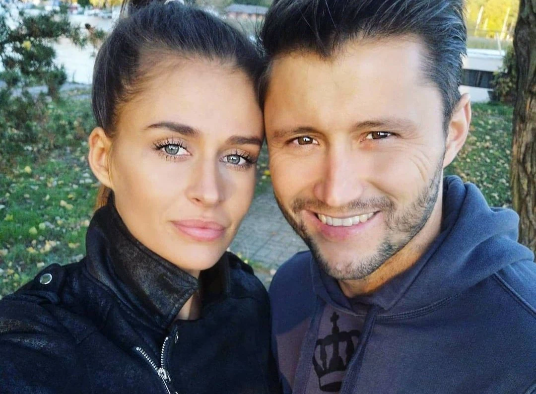 Piotr Mróz z partnerką Piotr Mróz z partnerką