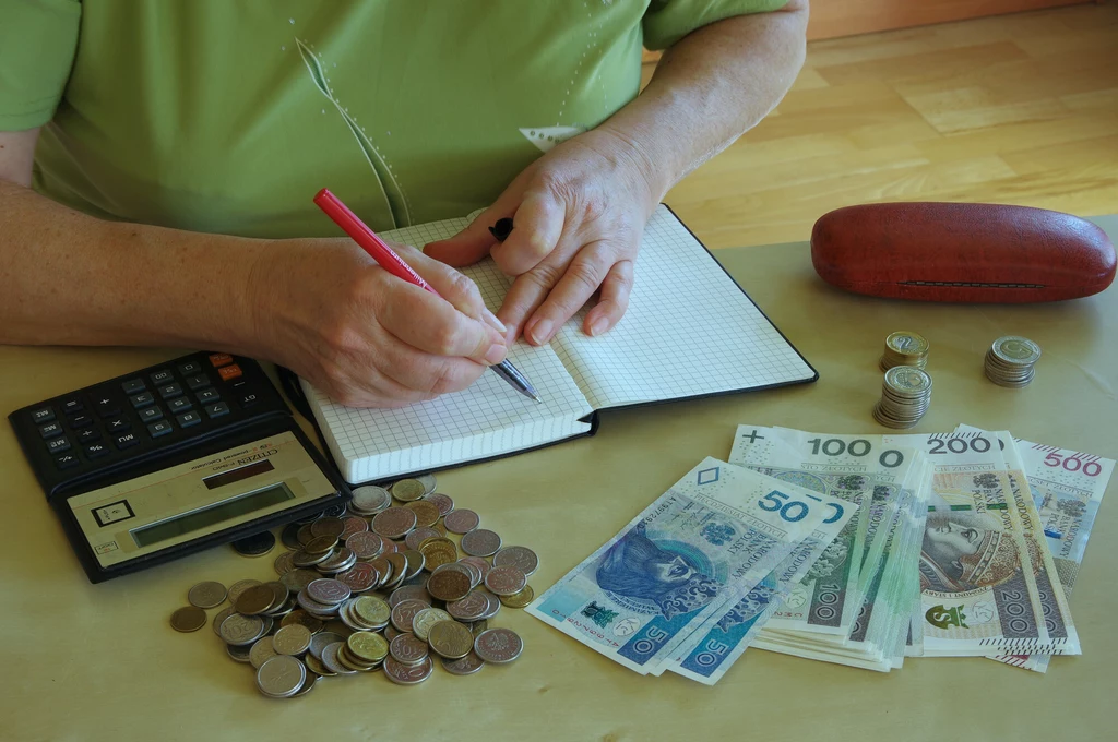 Czternasta emerytura trafi na konta świadczeniobiorców