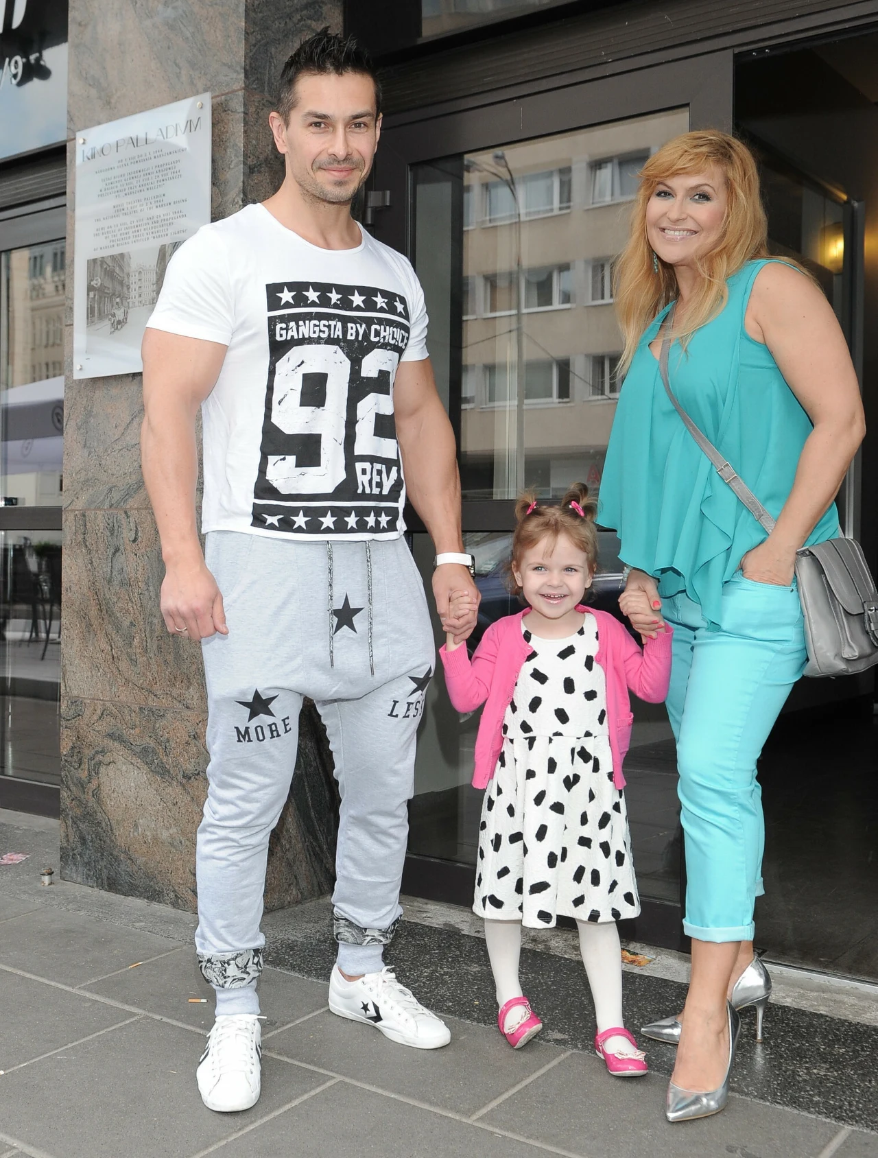 Katarzyna Skrzynecka z mężem i córką