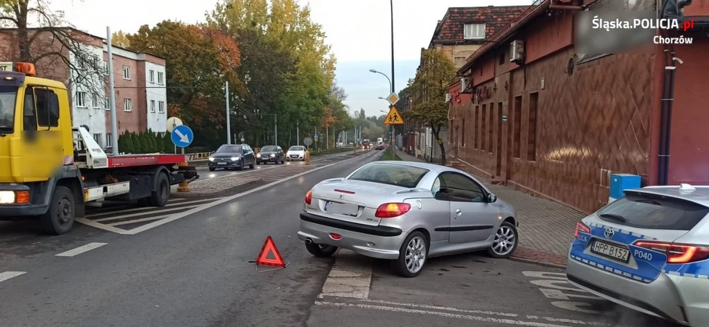 Podczas zatrzymania mężczyzna uderzył w radiowóz