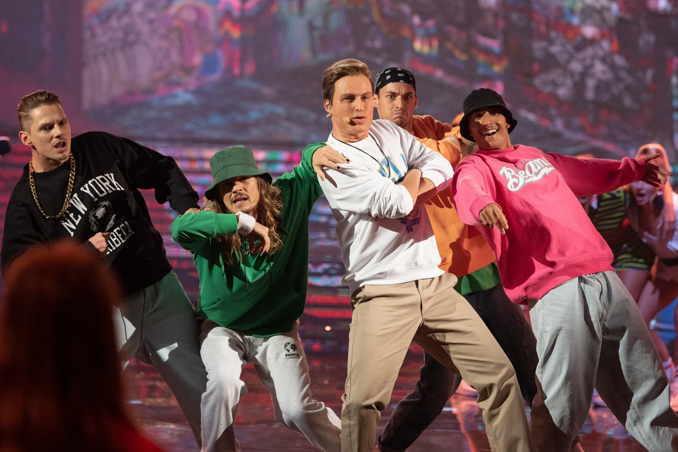 Adam Zdrójkowski jako Vanilla Ice śpiewa "Ice Ice Baby" Adam Zdrójkowski jako Vanilla Ice śpiewa "Ice Ice Baby"