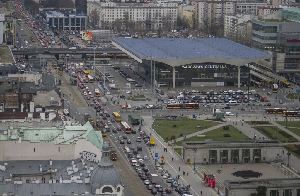 Korki w Warszawie najwyraźniej są nie dość duże