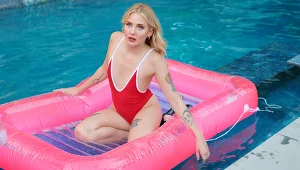 Sofia Kappel w filmie "Pleasure"