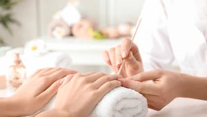 Manicure hybrydowy – od czego zacząć?