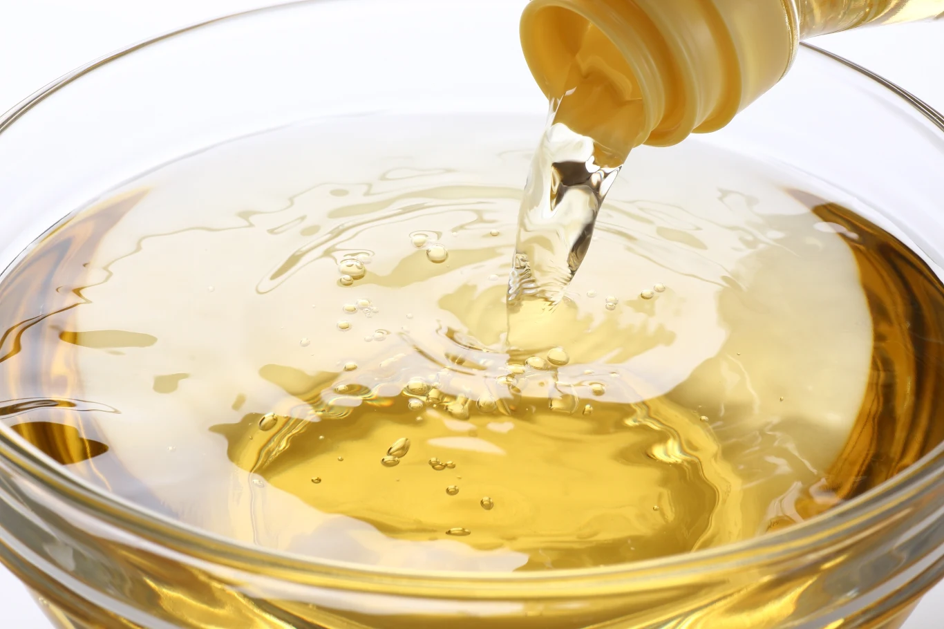 Woda i ocet to tani oraz bardzo skuteczny detergent