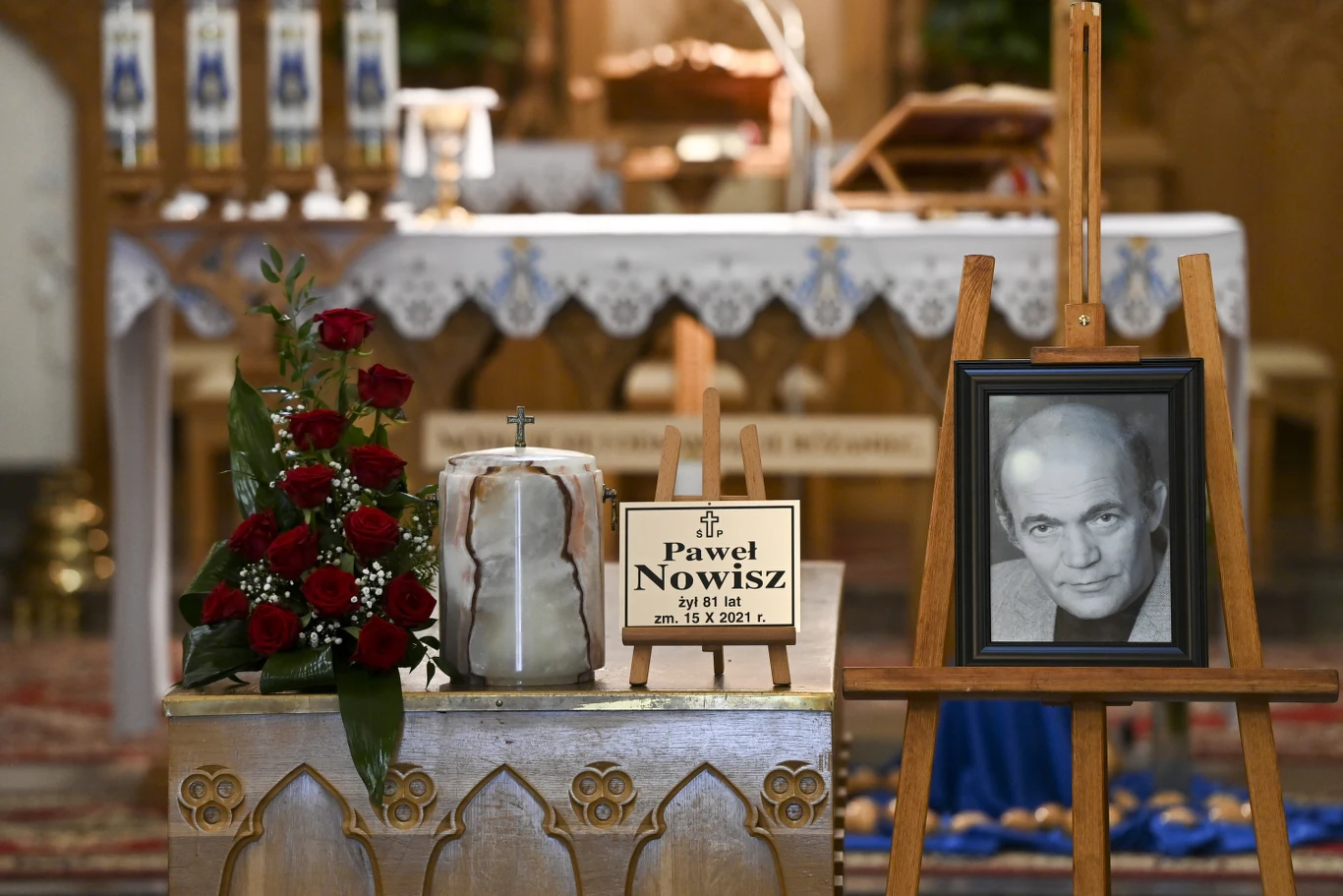 Paweł Nowisz zagrał w kilkudziesięciu filmach, produkcjach telewizyjnych, teatralnych i serialowych.