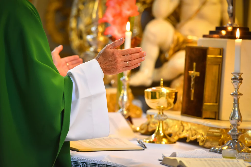 Niektórzy biskupi postanowili udzielić wiernym dyspensy od wstrzemięźliwości od pokarmów mięsnych