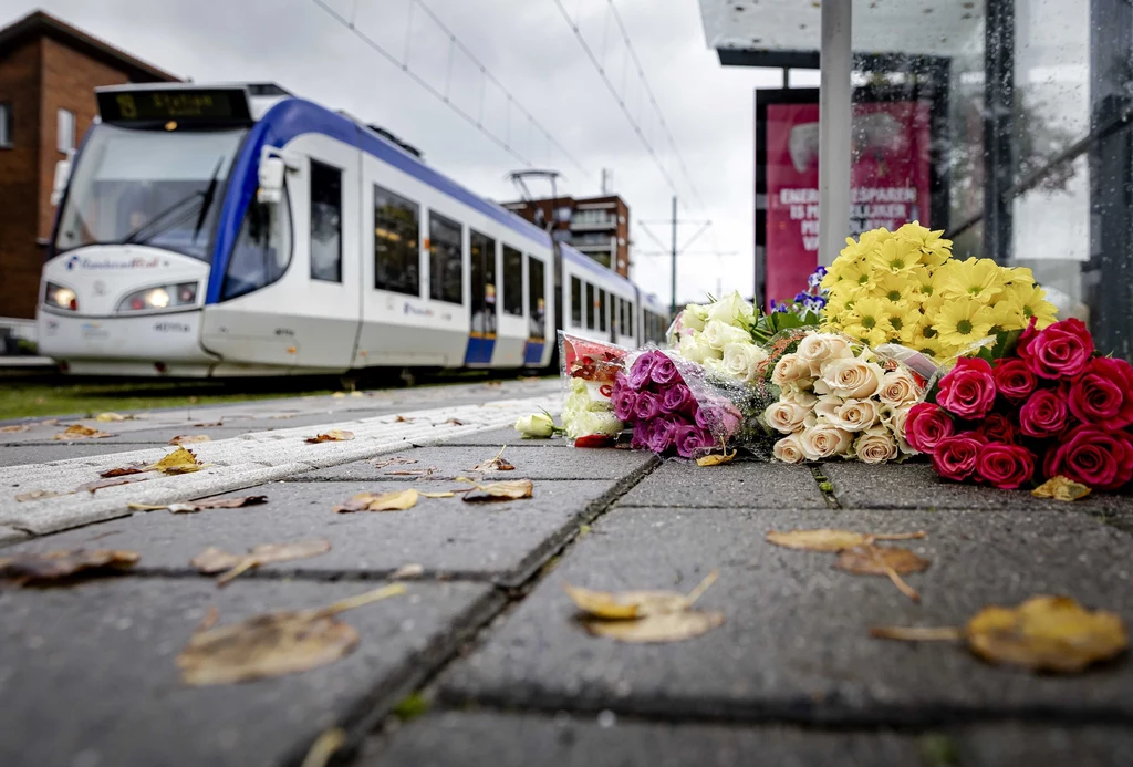 Holandia. 15-latek wepchnął mężczyznę pod tramwaj Holandia. 15-latek wepchnął mężczyznę pod tramwaj