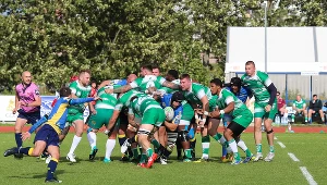 Lechia Gdańsk (w biało-zielonych strojach) jest rewelacją sezonu Ekstraligi