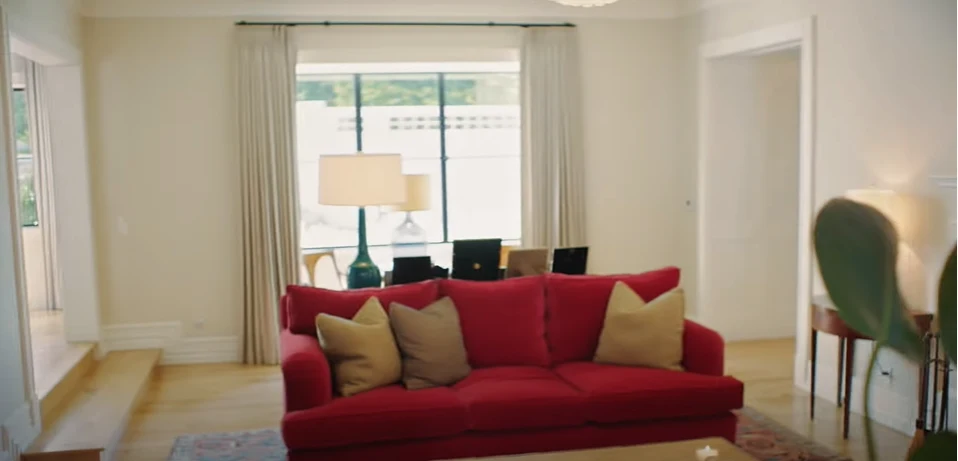 Adele pokazuje swoją willę fot. Youtube (https://youtu.be/544DTGHIBM0) Adele pokazuje swoją willę fot. Youtube (https://youtu.be/544DTGHIBM0)