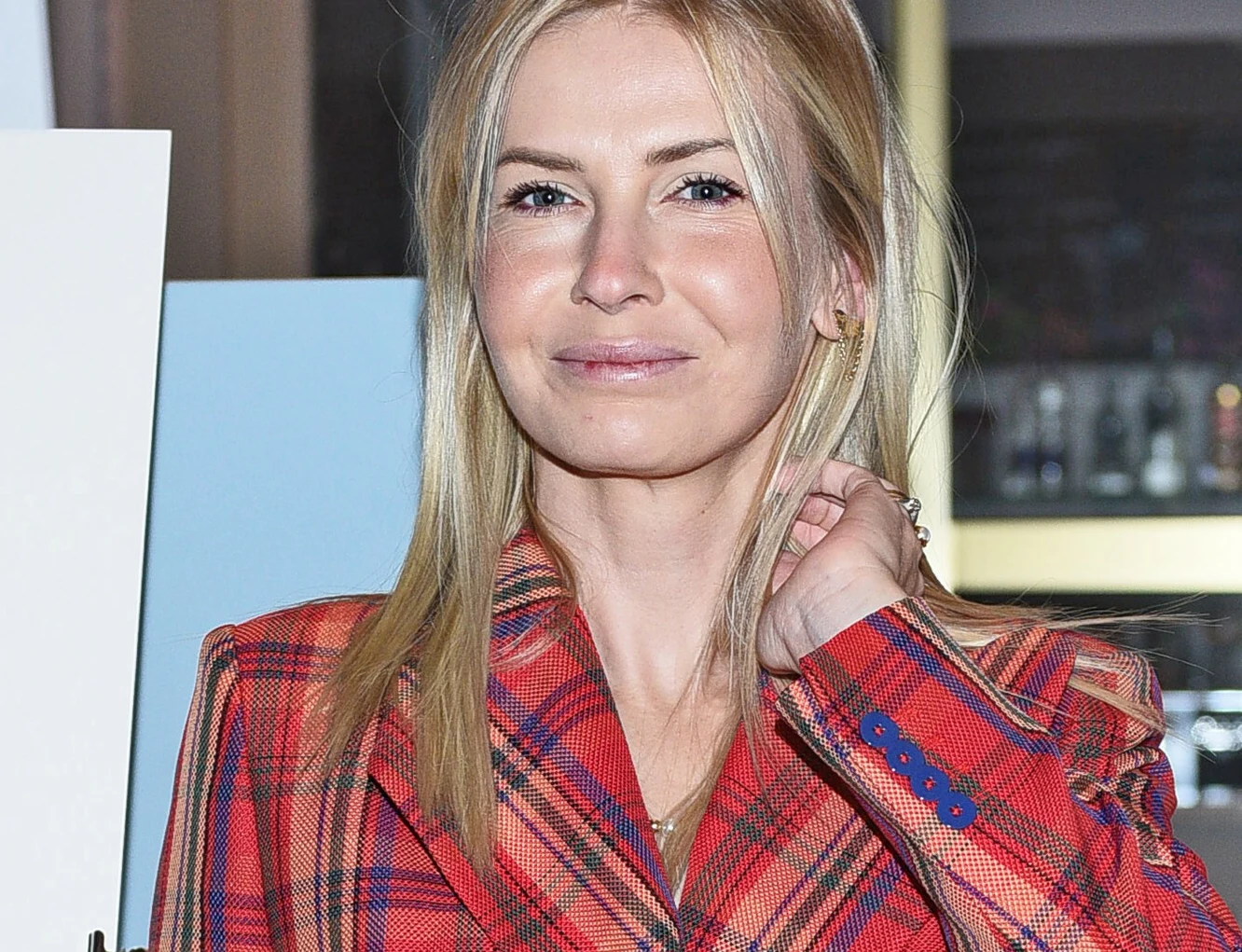 Edyta Pazura pozuje w niecodziennym makijażu Edyta Pazura pozuje w niecodziennym makijażu