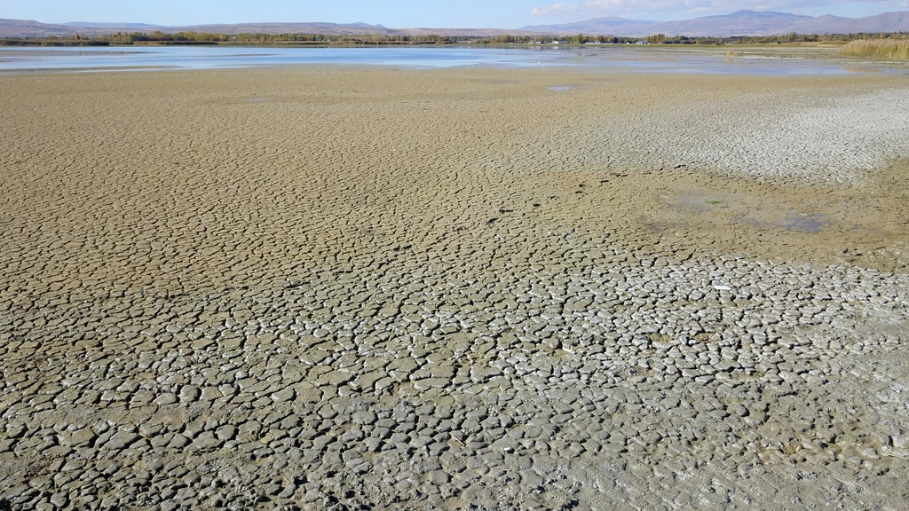 Ogromne jezioro Wan w Turcji wysycha w bardzo szybkim tempie