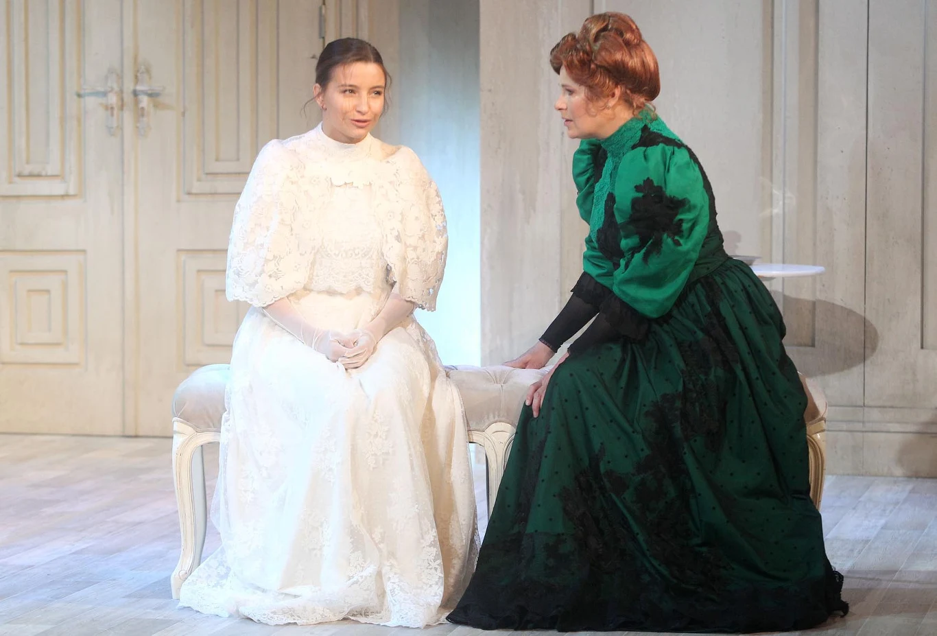 Julia Wieniawa w "Domu lalki. Część 2" Julia Wieniawa w "Domu lalki. Część 2"