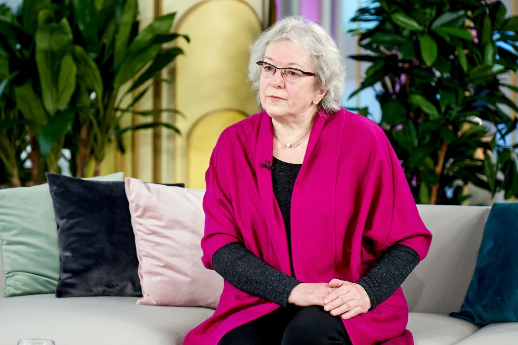 Prof. Irena E. Kotowska, SGH Prof. Irena E. Kotowska, SGH