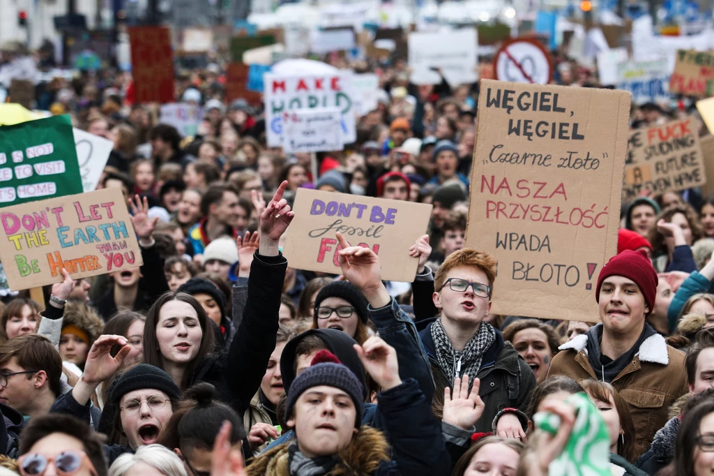 Młodzieżowy Strajk Klimatyczny w Warszawie w marcu 2019 r.