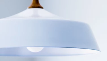 Lampa LED z głośnikiem Bluetooth w Lidlu .