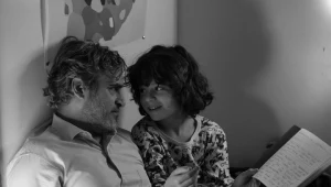 Joaquin Phoenix i Woody Norman w filmie "C'mon C'mon"