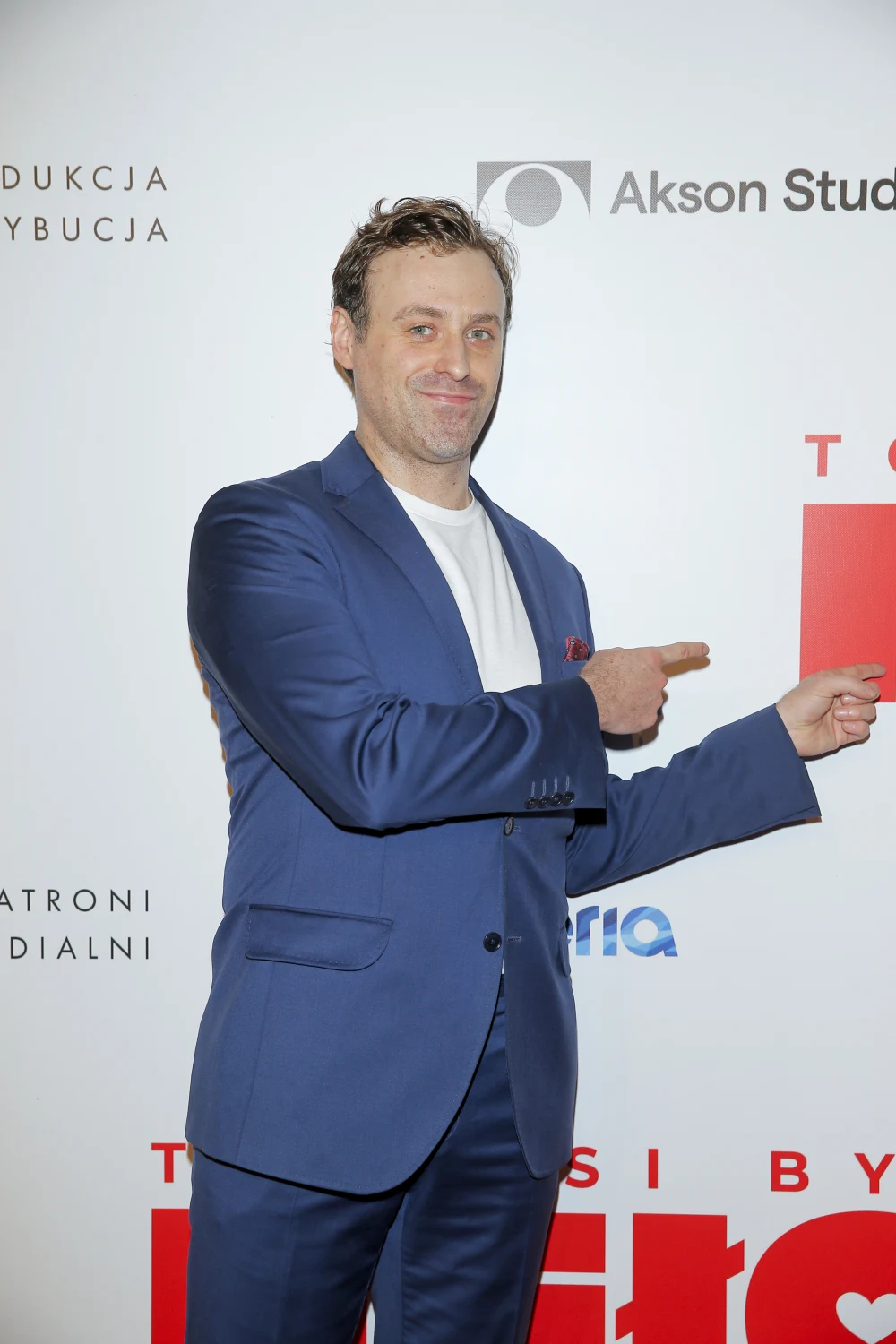 Mateusz Rusin na premierze filmu "To musi być miłość" Mateusz Rusin na premierze filmu "To musi być miłość"