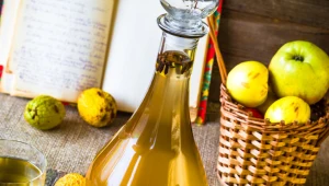 Ocet z pigwy jest dość podobny do jabłkowego. W kuchni może być używany jako dodatek do surówek, marynat, zup, czy mięsa 

