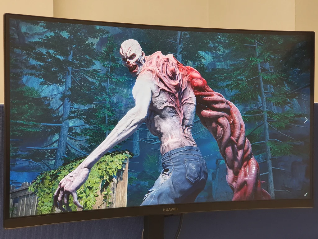 Huawei doskonale zdaje sobie z tego sprawę, dlatego debiutujący ok. dwa miesiące temu, pierwszy monitor dla graczy chińskiej marki o kodowej nazwie GT 34’, nie będzie jedynym wyświetlaczem z serii MateView. Kolekcja rozbudowana została o nieco bardziej kompaktowe wydanie, z wyświetlaczem pomniejszonym o kilka cali, pozbawionym dodatków, w tym m.in. wbudowanych głośników. Co nowa-mniejsza edycja ciepło przyjętego "ekranu" ma zatem do zaoferowania graczom? Sprawdzamy! Huawei doskonale zdaje sobie z tego sprawę, dlatego debiutujący ok. dwa miesiące temu, pierwszy monitor dla graczy chińskiej marki o kodowej nazwie GT 34’, nie będzie jedynym wyświetlaczem z serii MateView. Kolekcja rozbudowana została o nieco bardziej kompaktowe wydanie, z wyświetlaczem pomniejszonym o kilka cali, pozbawionym dodatków, w tym m.in. wbudowanych głośników. Co nowa-mniejsza edycja ciepło przyjętego "ekranu" ma zatem do zaoferowania graczom? Sprawdzamy!