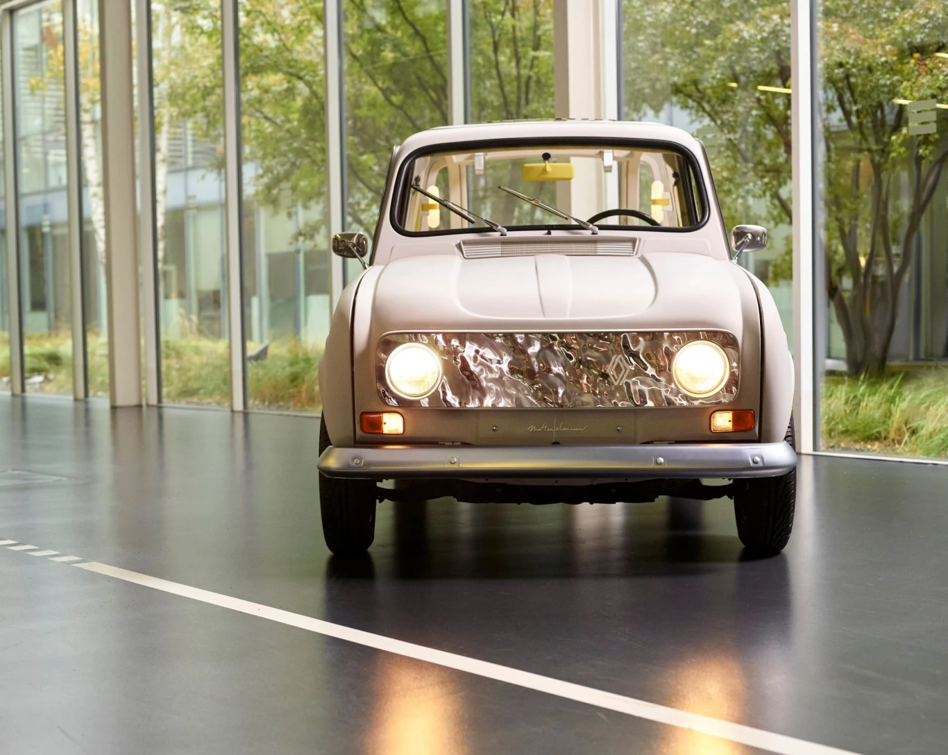 Renault SUITE N°4 