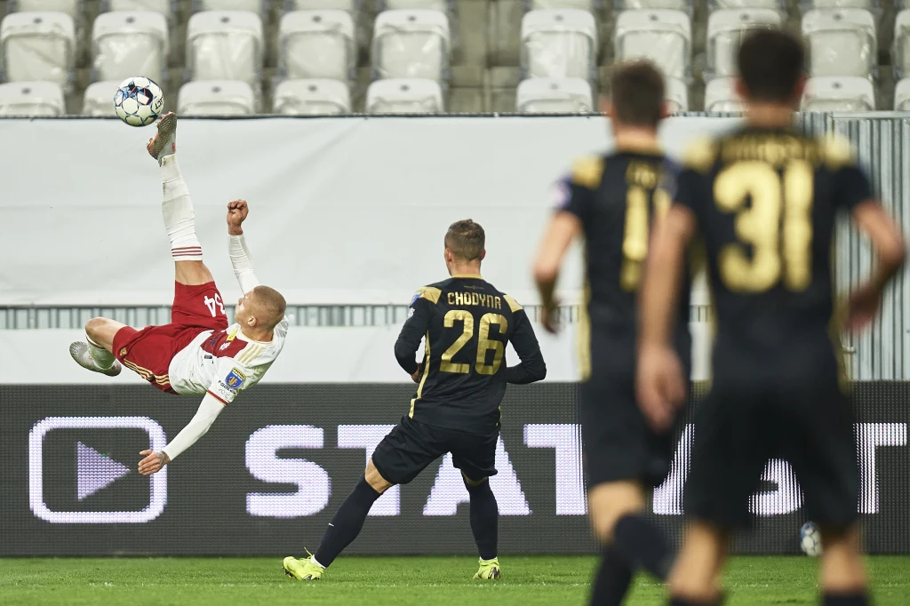 Damian Nowacki gola próbował strzelić nawet przewrotką Damian Nowacki gola próbował strzelić nawet przewrotką