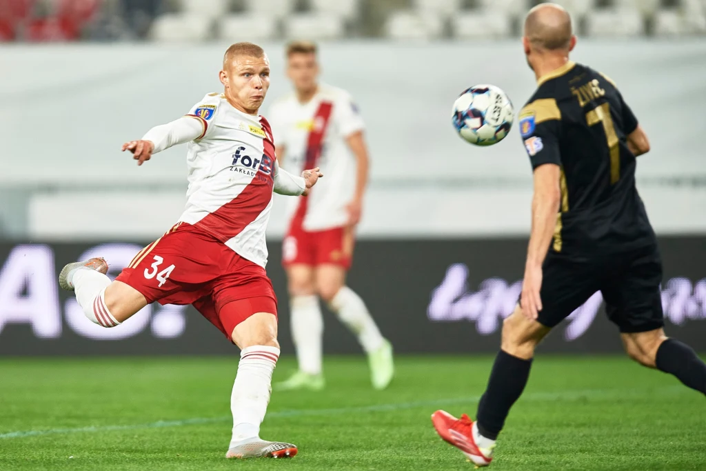 Damian Nowacki Damian Nowacki