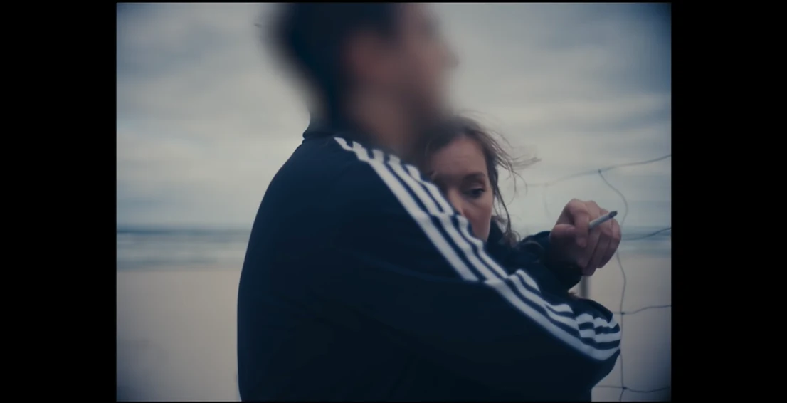 Screenshot z Sanah "Kolońska i szlugi" Screenshot z Sanah "Kolońska i szlugi"