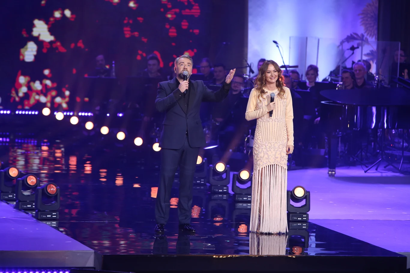 Anna Rusowicz w duecie z Kubą Badachem. Wspólnie wykonali utwór "Lubię wracać tam, gdzie byłem" Zbigniewa Wodeckiego.