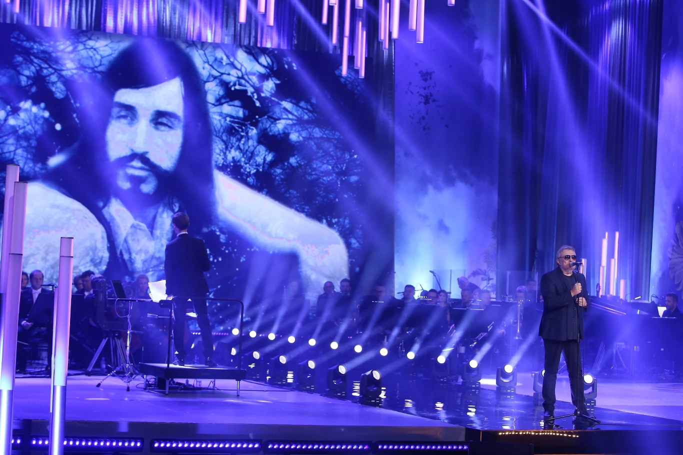 Krzysztof Cugowski zmierzył się z legendą Czesława Niemena w jego przeboju "Dziwny jest ten świat".