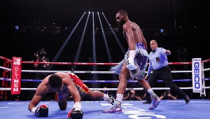 Jaron Ennis (z prawej) i Thomas Dulorme