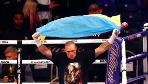 Tak Usyk przygotowuje się do piłkarskiego debiutu. Jest nagranie z szatni!