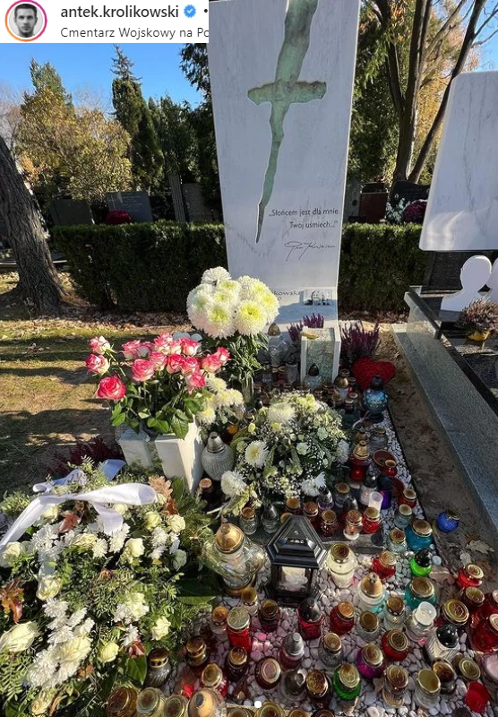 Zdjęciem grobu ojca podzielił się Antonii Królikowski. Aktor wzruszający wpis opatrzył modlitwą „Wieczny odpoczynek” po łacinie 