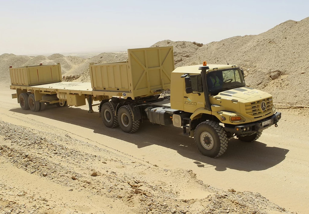 Mercedes Zetros 6x6 jako ciągnik siodłowy. 31 takich wozów trafi do Wojska Polskiego