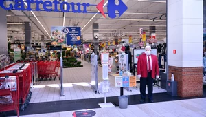 Związkowcy z Carrefour Polska domagają się od pracodawcy rewaloryzacji płac. Nz. sklep w Warszawie