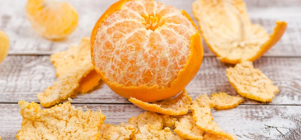 Skórka z pomarańczy może okazać się bardzo przydatna w domu 