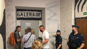 Policja przed łódzką Galerią Off