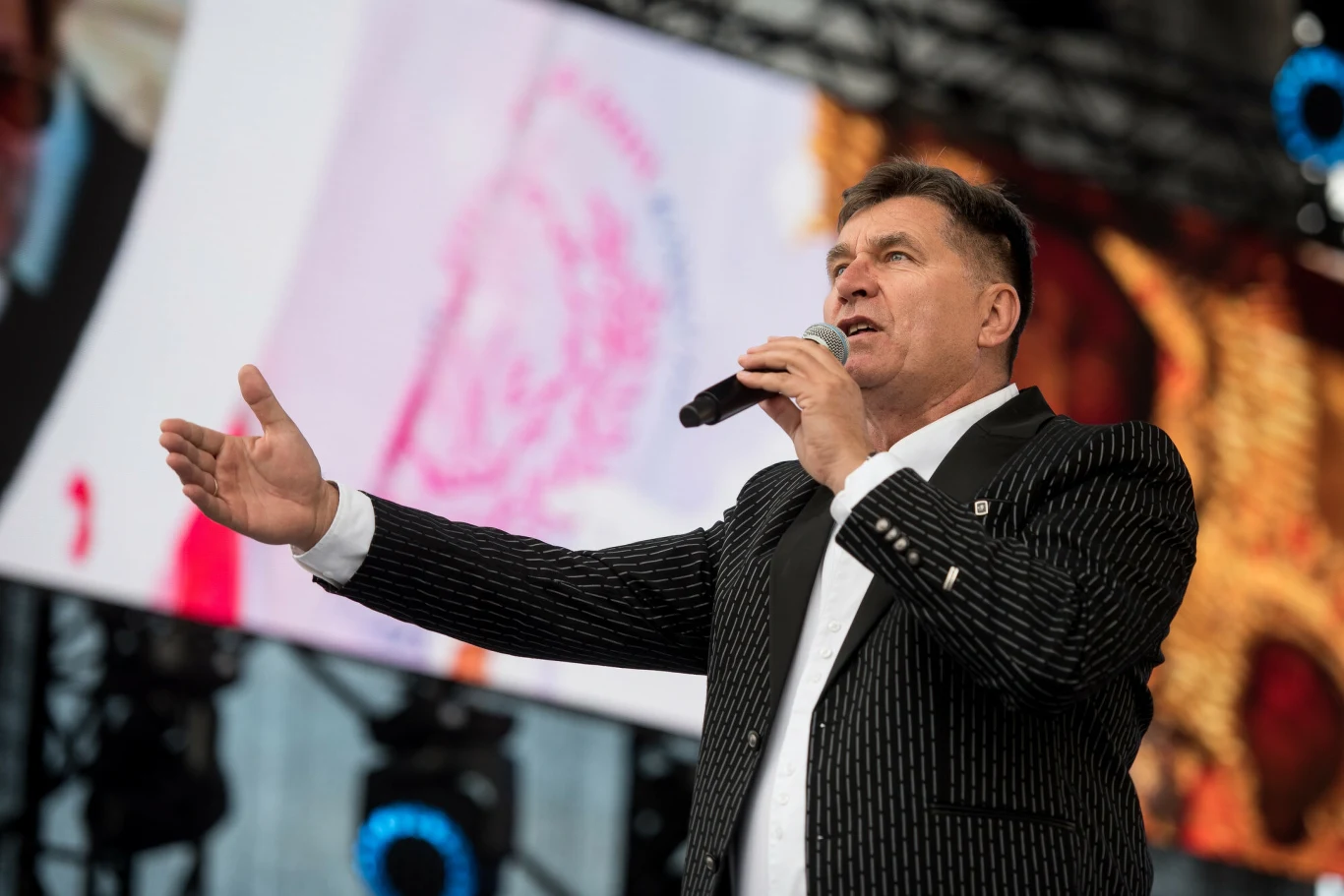 Sławomir Świerzyński jest liderem grupy Bayer Full Sławomir Świerzyński jest liderem grupy Bayer Full