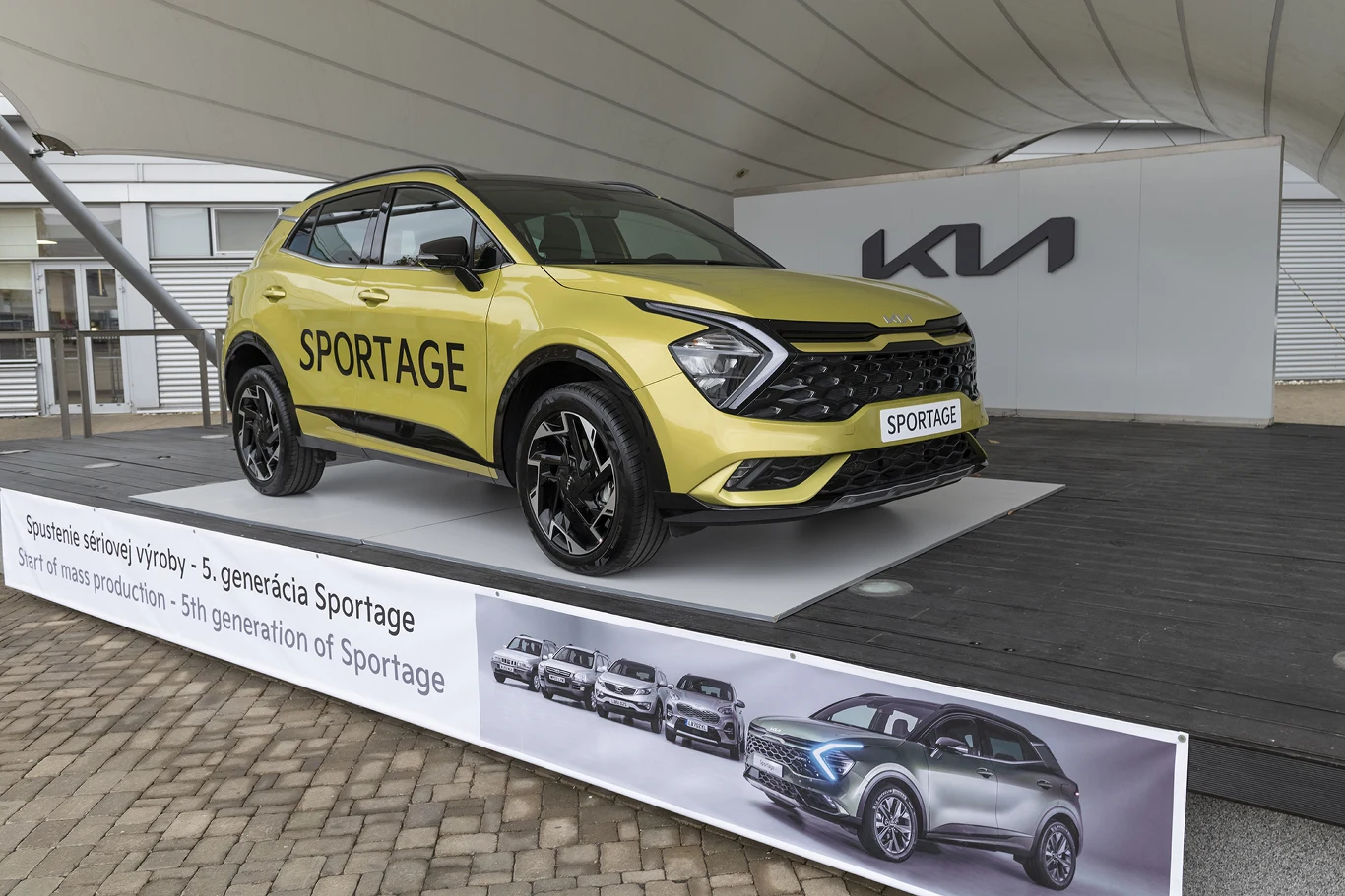 Kia Sportage - to już piąta generacja SUV-a koreańskiej marki. Kia Sportage - to już piąta generacja SUV-a koreańskiej marki.